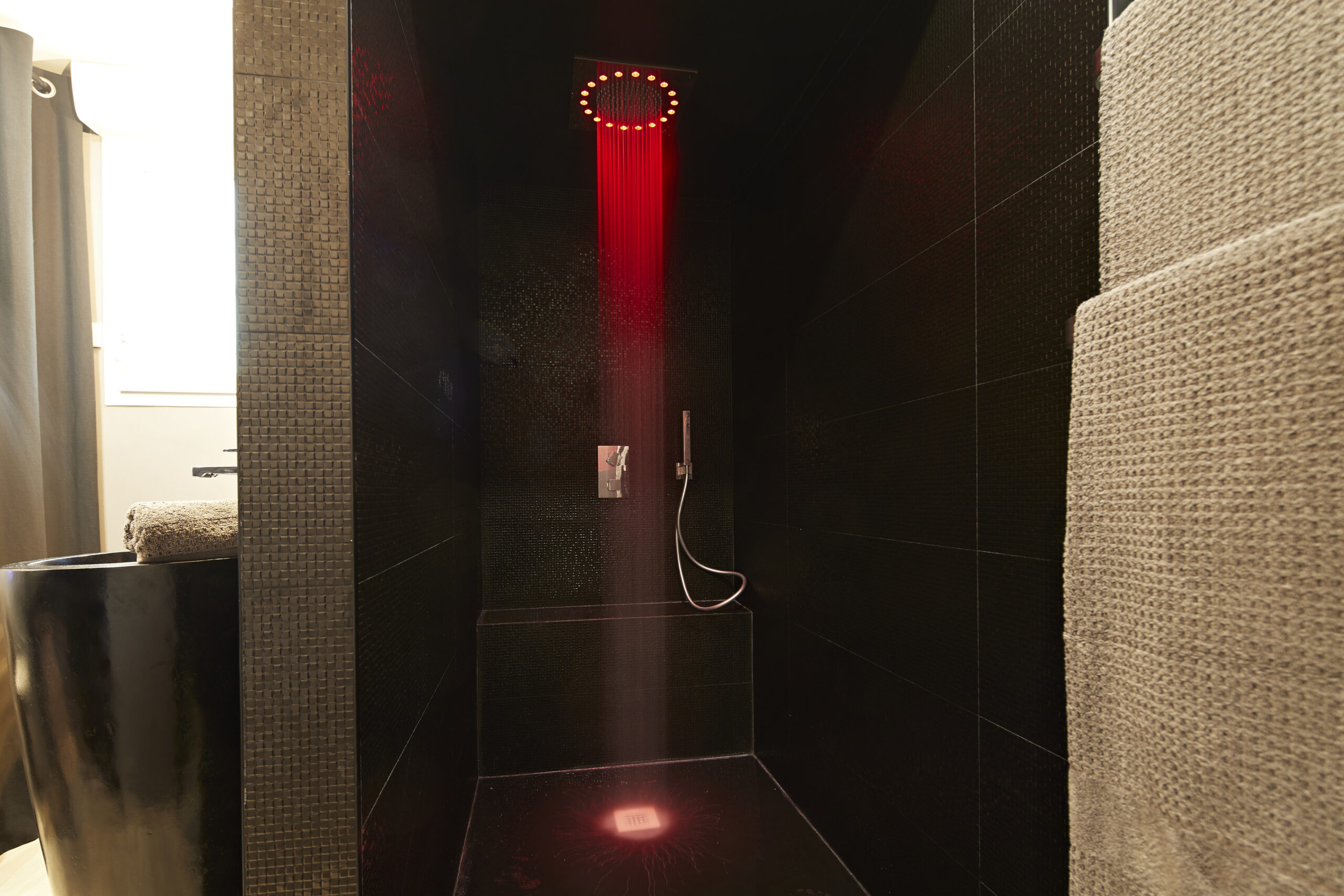 Douche chromothérapie